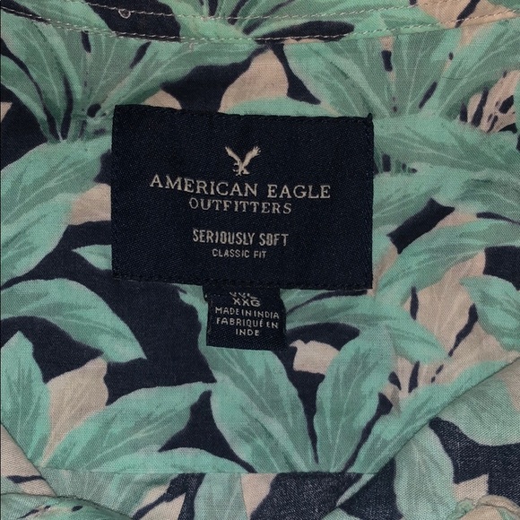 American Eagle floral print button-down XXL - Picture 3 of 3
